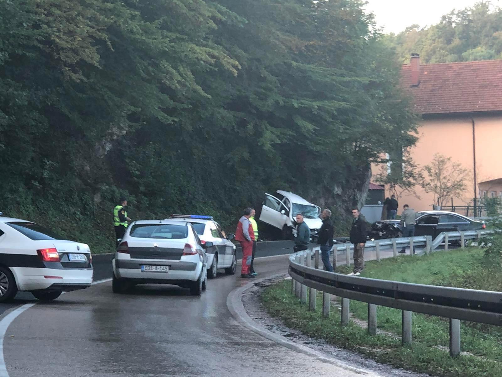 Sudar kod Živinica: Povrijeđene dvije osobe