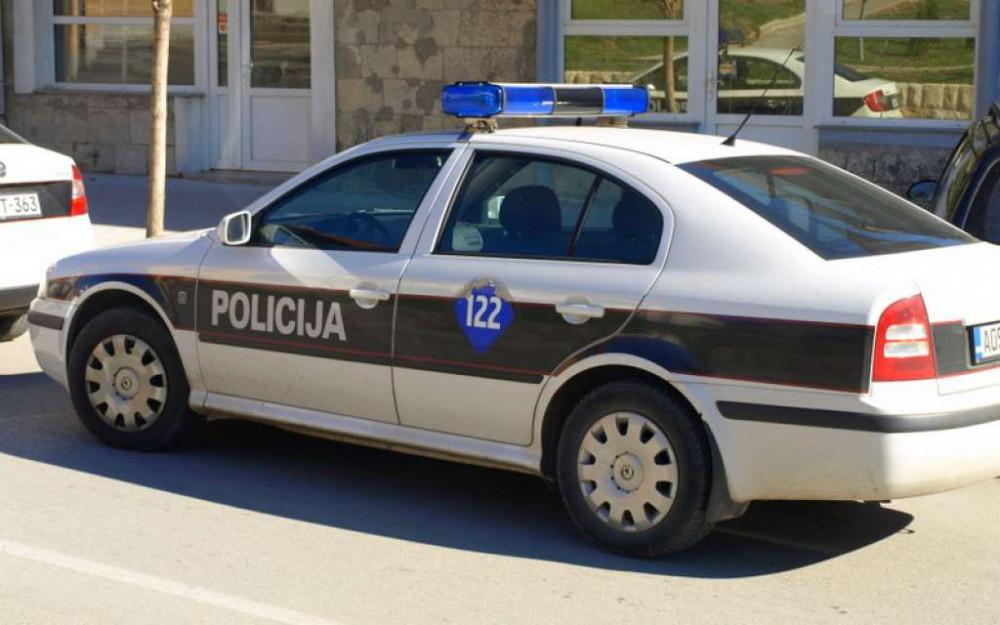 Policija na terenu - Avaz