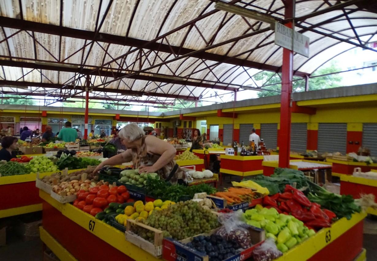 Zastrašujući rezultati višegodišnje analize: Bosna i Hercegovina uvozi voće zagađeno pesticidima?!