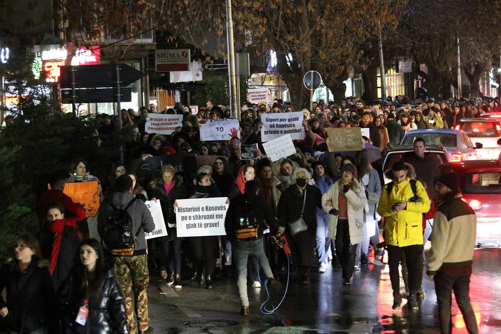 Sa protesta u Prištini - Avaz