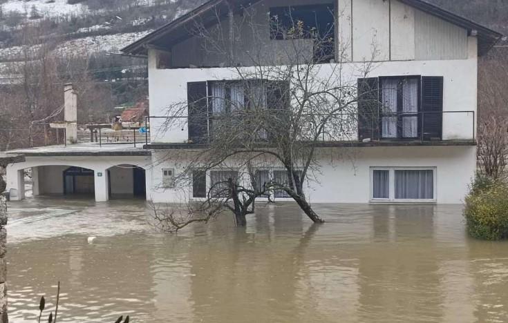 U Sanskom Mostu je odmah proglašeno stanje prirodne nesreće - Avaz