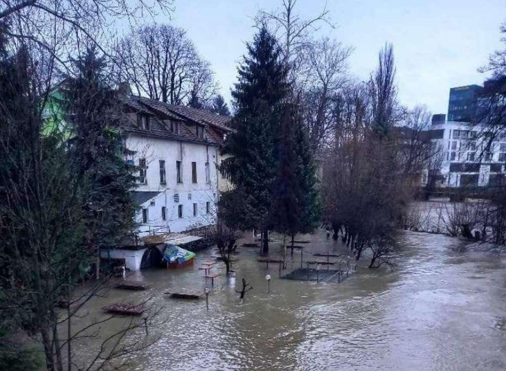 Bilo i nekoliko evakuacija - Avaz