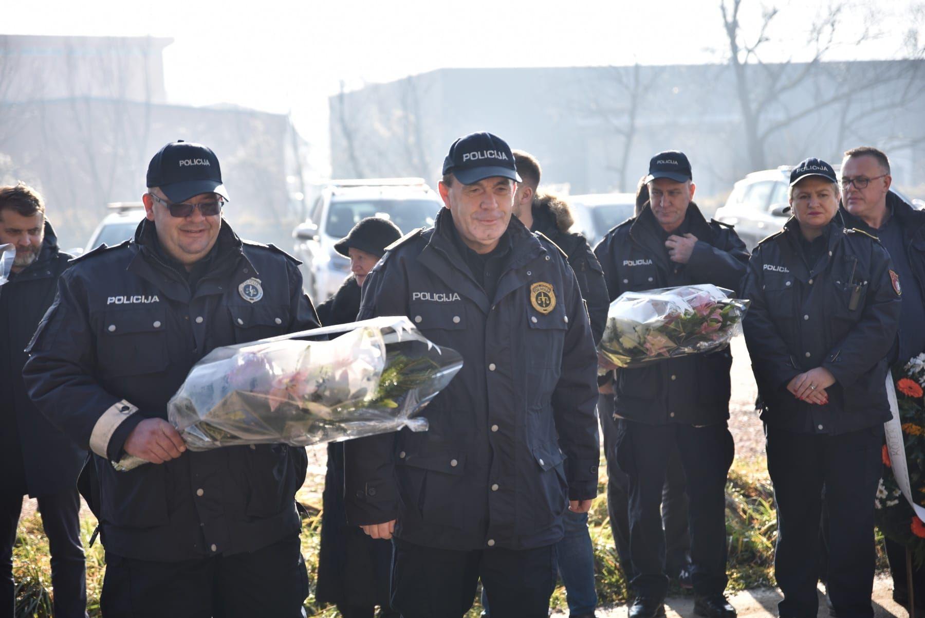 Obilježena deseta godišnjica ubistva policijskog službenika Muhidina Pivodića