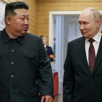 Putin prvi put u Sjevernoj Koreji nakon 24 godine: Evo šta je poručio Kimu na početku sastanka
