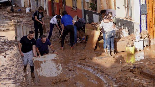 Stravične poplave ostavile haos za sobom - Avaz