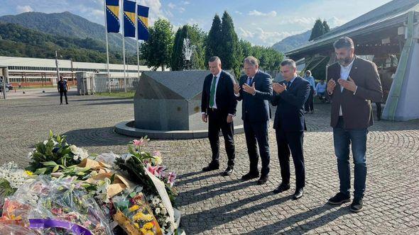 Mijatović odao počast žrtvama genocida - Avaz