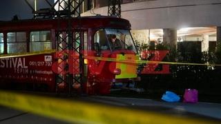 Foto + video / Tramvaj udario čovjeka na Ilidži, preminuo je na putu do bolnice