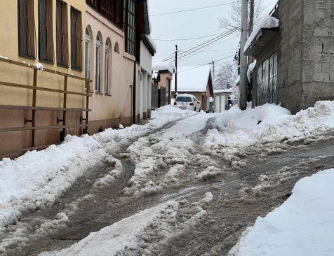 Ulice nisu očišćene  - Avaz