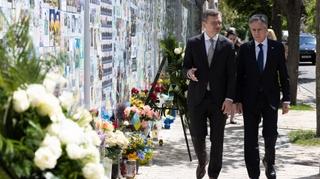 Blinken u posjeti Ukrajini: Posjetio Zid sjećanja i odao počast stradalim u ruskoj agresiji