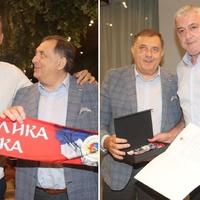 Dodik posjetio košarkaše Srbije, odlikovao Nikolu Jokića i Bogdana Bogdanovića