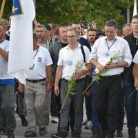 Učesnici "Marša mira" stigli u Potočare: Trodnevnim pješačenjem odali počast žrtvama genocida