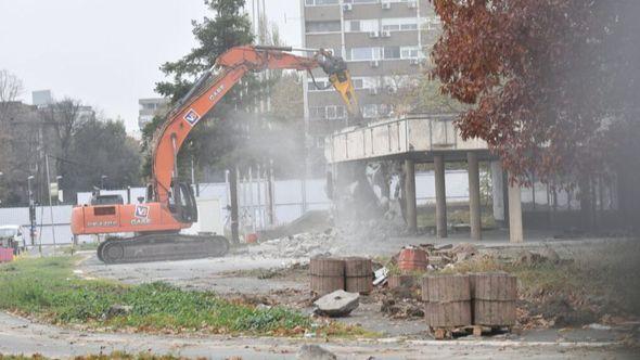 Rušenje hotela "Jugoslavija" - Avaz