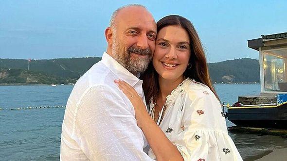 Halit i Berguzar - Avaz