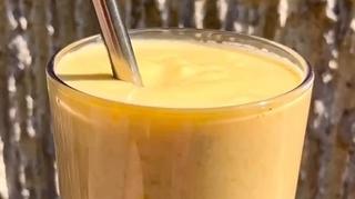 Smoothie od dinje i kandiranog đumbira