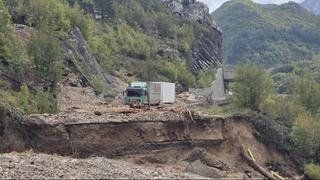 Jablanica u potpunosti odsječena: Cesta M17 kod Komadinovog vrela više ne postoji