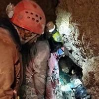 Speleolog koji je devet dana zarobljen u špilji večeras bi mogao biti spašen 