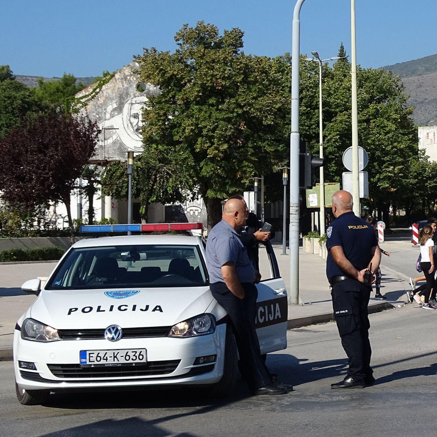 Policiji u Mostaru prijavljena tučnjava i pucnjava: Pronađen Sugat Mušanović Hugo s razbijenim nosom