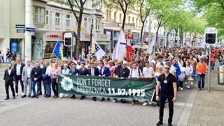 Više od 2.000 ljudi u Maršu mira u Beču za žrtve genocida u Srebrenici