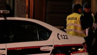 Sarajevski policajci spasili muškarca koji je plutao Miljackom, prevezen je na KCUS