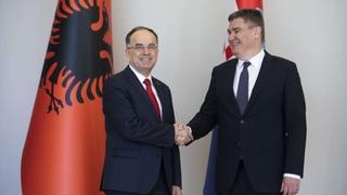 Milanović: Albanija bi bila blizu EU da nema predrasuda prema Balkanu i muslimanima