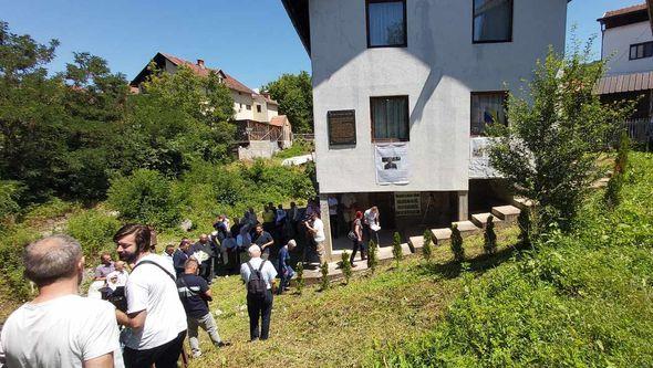 Kuća u Pionirskoj ulici: Jedna od dvije višegradske žive lomače - Avaz