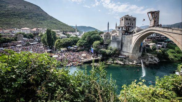 Skokovi u Mostaru - Avaz