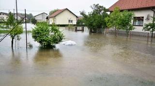 Hrvatska: U Rasinji stradalo 30-ak kuća, voda došlo do prozora