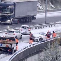 Snijeg izazvao apsolutni haos na cestama u okolici Splita