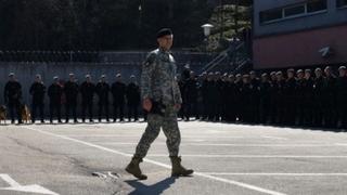 Policijska značka komandira Dugog: "Dok je bio živ, nisu mu ništa mogli, sad se osvećuju njegovoj porodici"