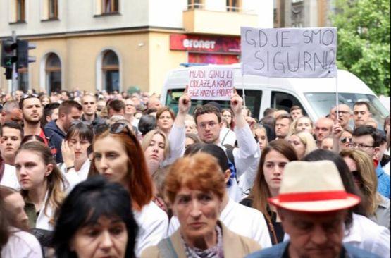 Građani Sarajeva na protestima   - Avaz