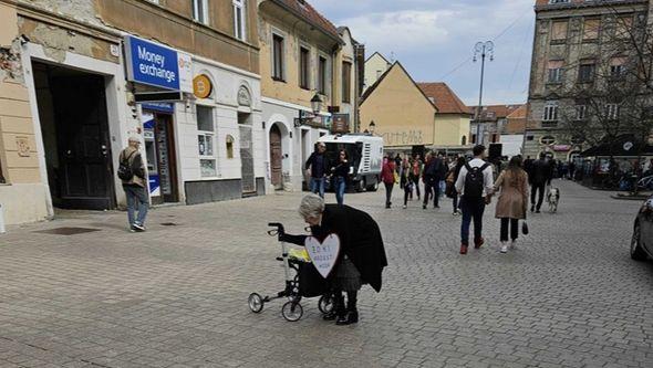 Starica: Poruka za Milanovića - Avaz