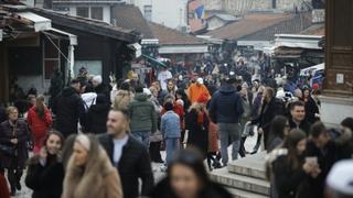 Praznična atmosfera u Sarajevu: U glavnom bh. gradu veliki broj turista za Novu godinu