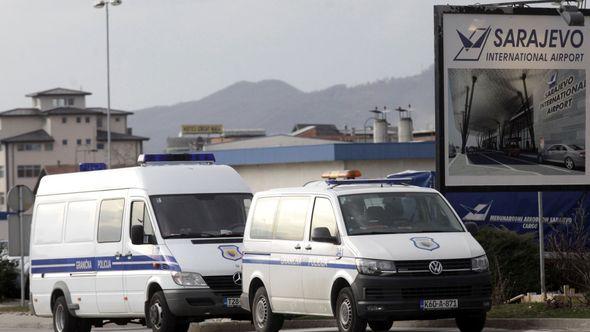 Uhapšen na Aerodromu - Avaz