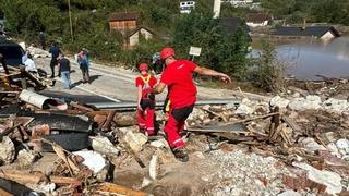 U poplavljena područja u BiH stiže međunarodna pomoć, stigli timovi iz nekoliko zemalja