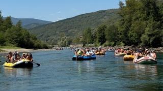 U toku Peta eko regata: Od Ustikoline do Goražda plovi više od 500 učesnika u 64 čamca