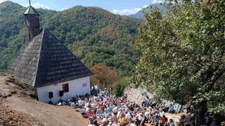 Na Kušlatu klanjan tradicionalni džuma-namaz i proučena Dova za domovinu