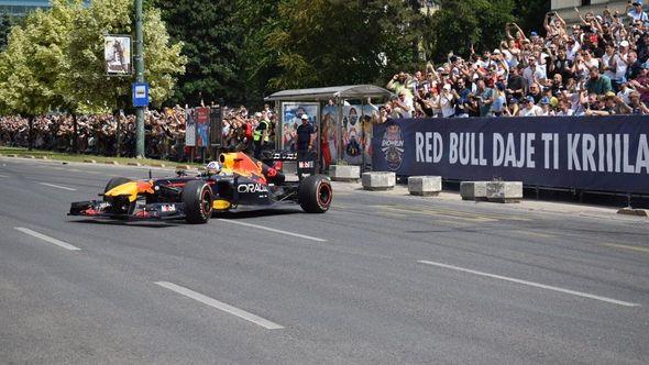 Red Bull Showrun - Avaz