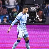 Nije mogao bolji debi: Ronaldo postigao dva gola za poluvrijeme protiv Mesijevog PSG-a