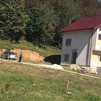 Veliko srce u teškim trenucima: Bračni par iz Velike Kladuše poklanja kuću i zemljište za unesrećene u poplavama