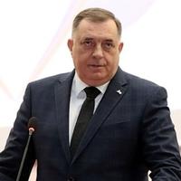 Dodik: Da li će EU pregovarati s institucijama BiH ili uzurpatorom Šmitom?