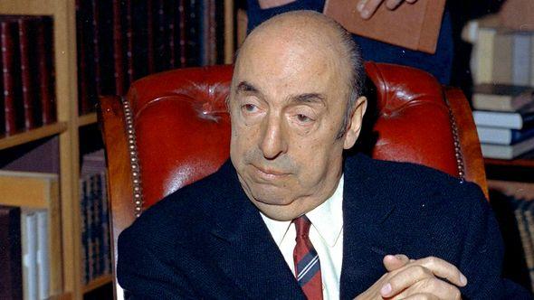 Nobel Prize winning poet Pablo Neruda sits in Paris France - Avaz