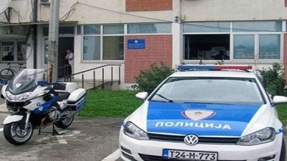 Policija na terenu  - Avaz