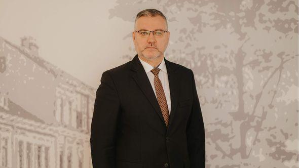 Prof. Amir Karić - Avaz