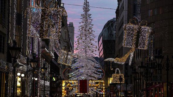 Advent u Budimpešti - Avaz