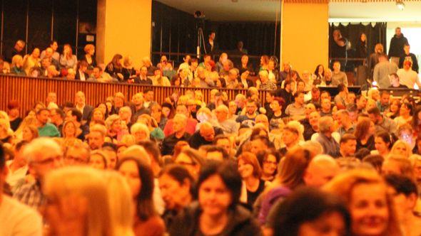 Almas Smajlović održao koncert u sarajevskom BKC-u - Avaz