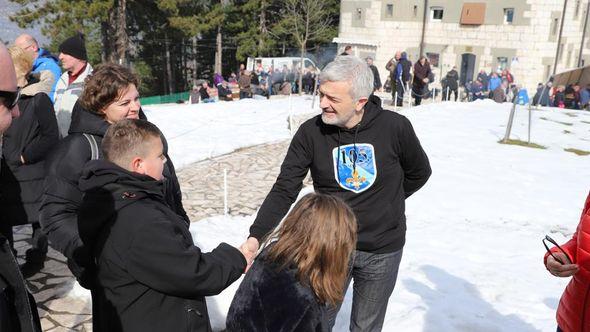 Centralnoj manifestaciji obilježavanja godišnjice 105. brigade su prisustvovali su i borci 105. brigade - Avaz