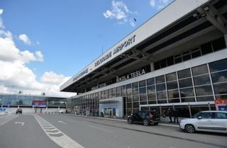 Prinudno sletio avion na Aerodrom "Nikola Tesla"