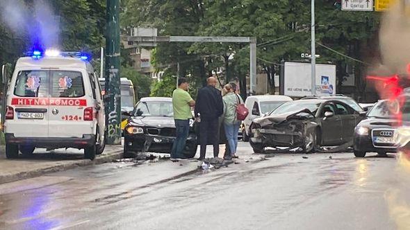 Saobraćajna nesreća na Grbavici - Avaz