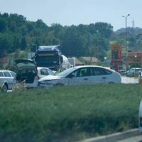 Težak udes u općini Doboj-Jug: Jedna osoba povrijeđena, saobraćaj se odvija otežano