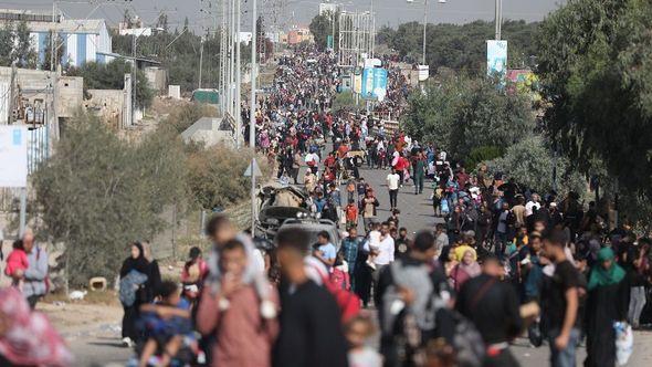 Veliki broj Palestinaca seli na jug Gaze - Avaz